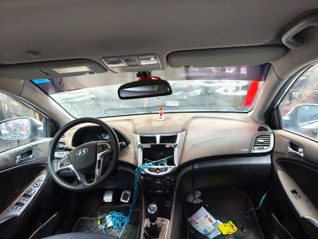  Hyundai ACCENT RB 2011    EN DESARME